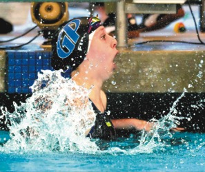 0215S_Swimming_MAIN1.jpg